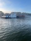 Passing tug.jpg Passing tug.jpg