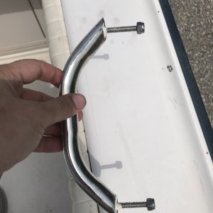 Islander grab bar